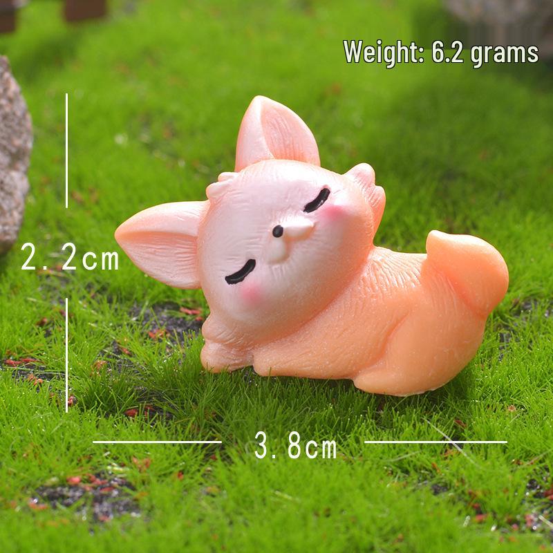 Miniature Fox Figurine for Garden Landscaping, Resin Animal Ornament, Cartoon-Style Decor.