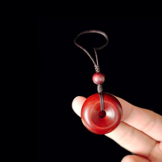 Přívěsek ze santalového dřeva Svědek lásky Malé prohlášení štěstí Hladká textura Hřejivý dotek Přívěsek ve tvaru srdce