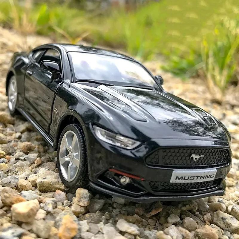 LLC3 1:36 Ford Mustang GT Toy Car Model Replica Scale Metal Diecast Miniature Art Vehicle Figure Collection Xmas Gift Boy Toy A192