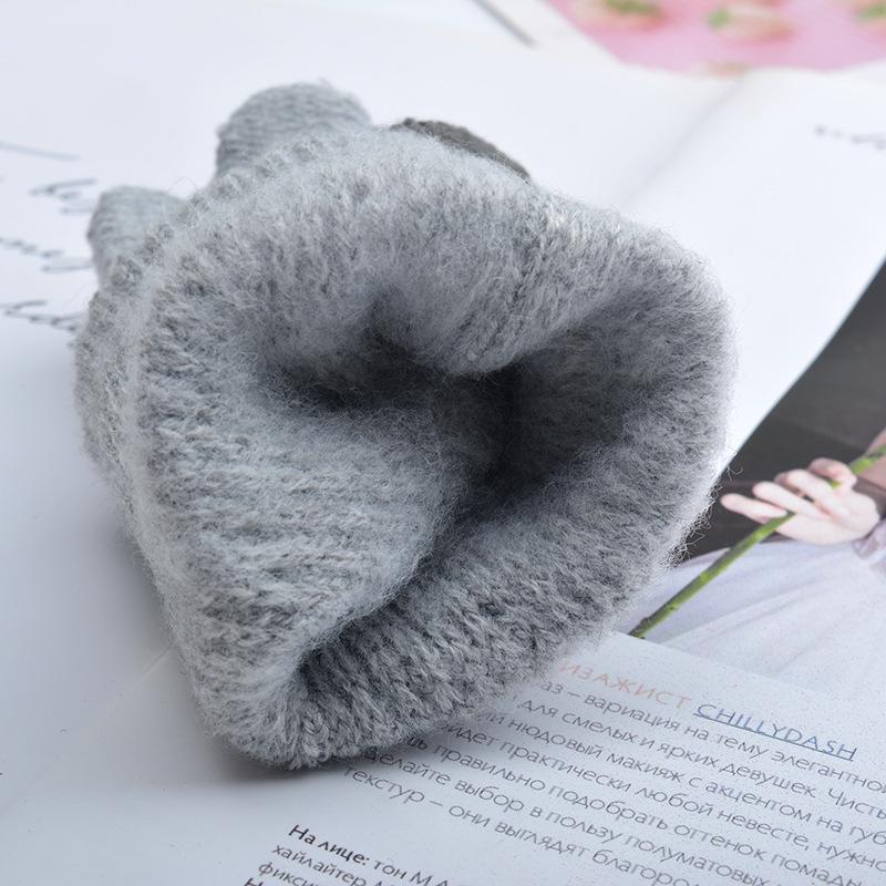 Korean-Style Touchscreen Gloves for Men & Women - Warm Velvet, Winter Cycling, Cute Wool Design, Five-Finger Fit, Ideal for Students