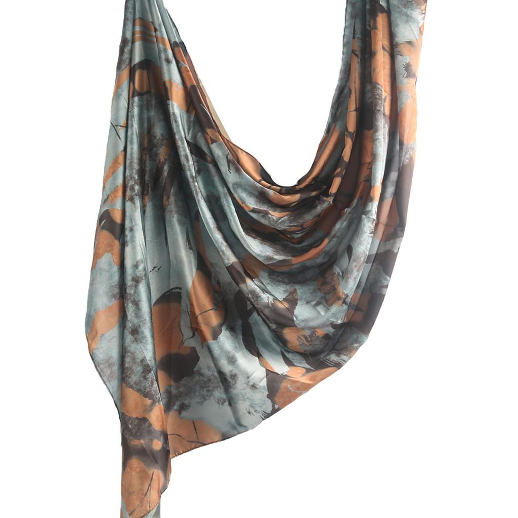 Silk Print Scarf With Ethnic Pattern For Fashionable Women And Cold Weather