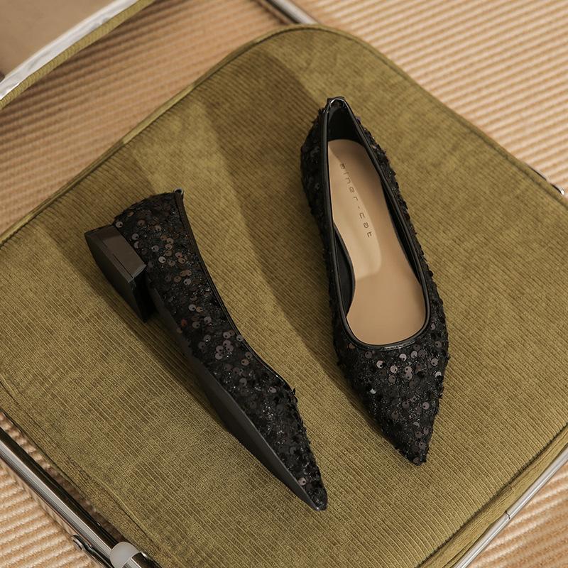 

29808 [sheepskin] flat shoes women s spring 2025 new pointed sequins temperament low heel shallow mouth single shoes 35