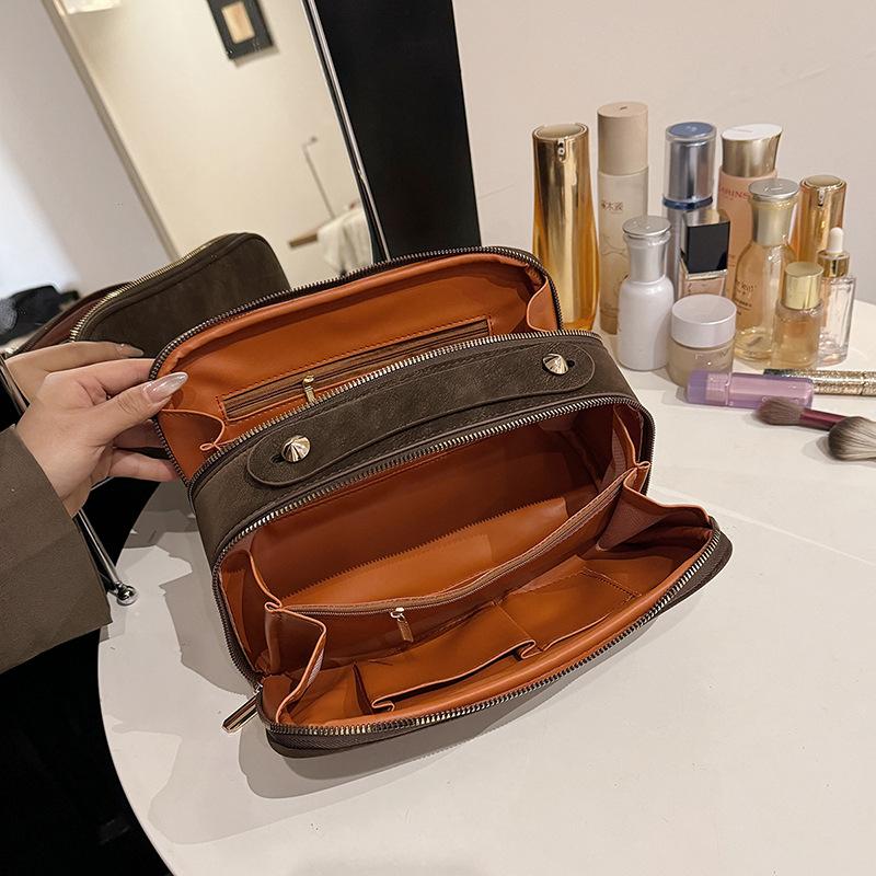Simple Solid Color PU Leather Women Makeup Bags Fashi Portable Large Capacity Travel Storage Bag New Waterproof Toiletry Bags