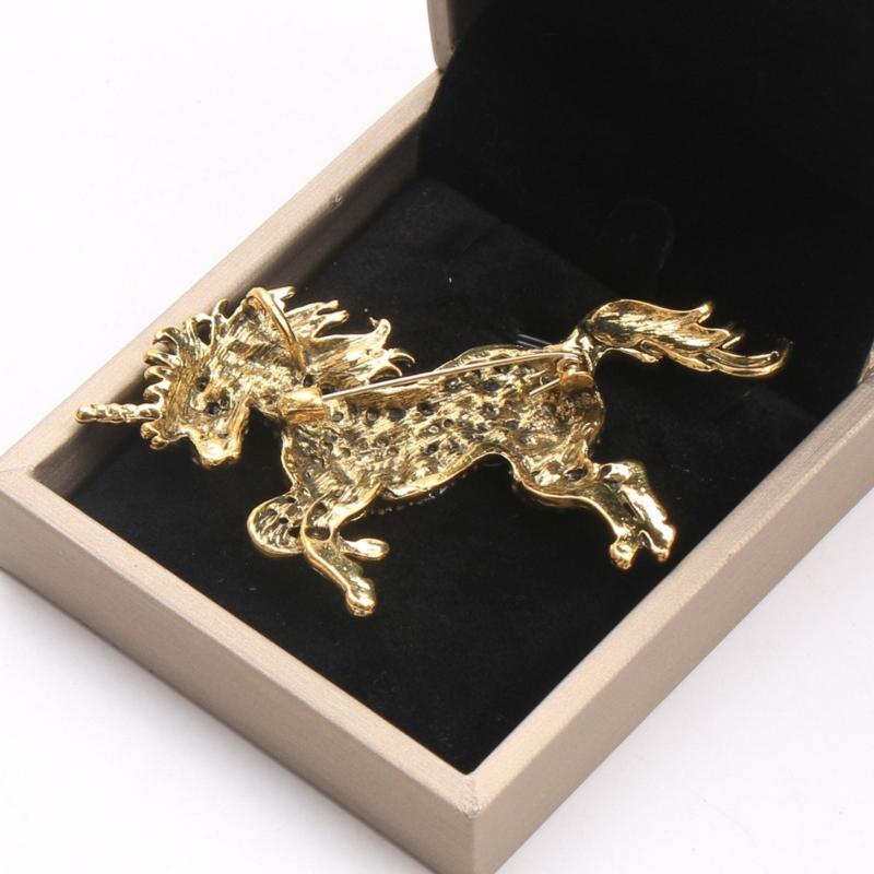 Unicorns Brooch Sturdy Metal Artistics Crafted Accessory for Fashionable Wardrobe Enhancement