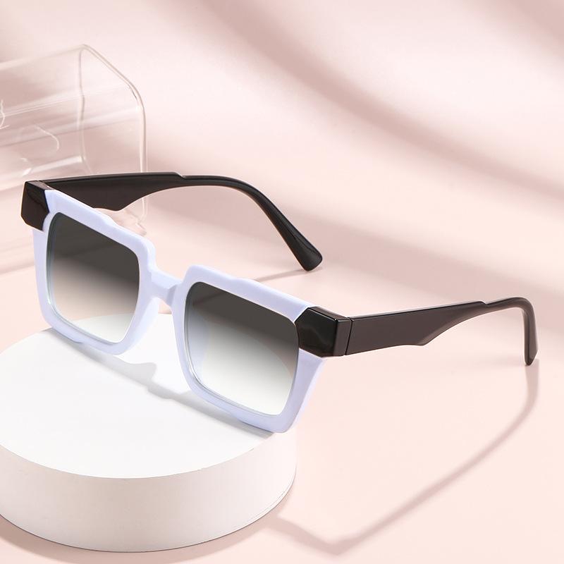 Retro Oversized Square Frame UV-Protective Sunglasses for Men and Women Personalized Color-Blocking Classic Driving Shades