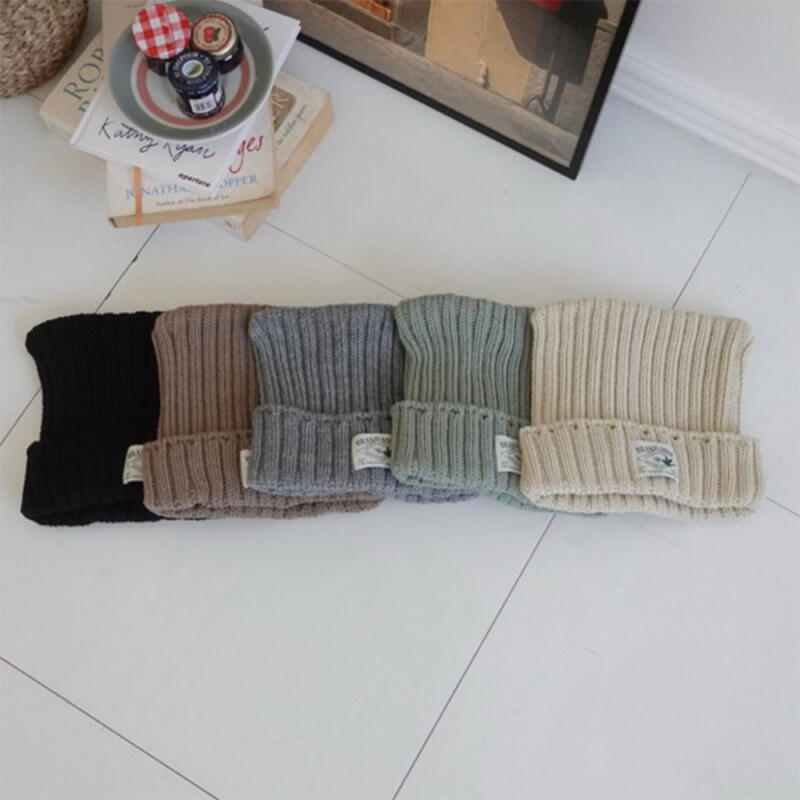 

Women s Cute Cat Roll-Up Knit Beanie black