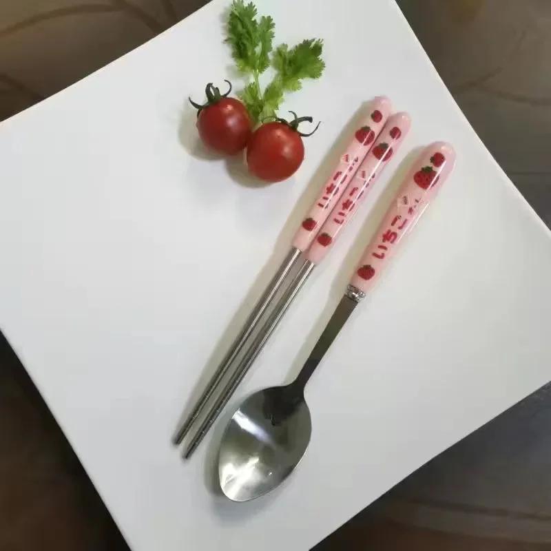 1set Korean Style Cute Strawberry Chopsticks Spoon Fork Cutlery Set with Box Portable Stainless Steel Tableware Kitchen Utensils