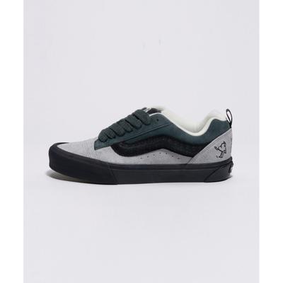 Obuwie uniseks – Sneakersy