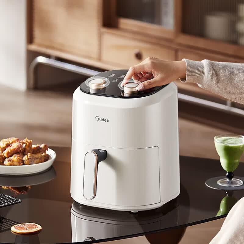 Midea 4.5L Multifunction Air Fryer CN plug (adapter included)