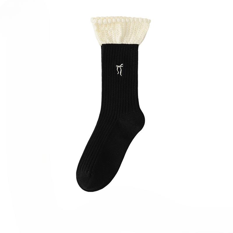 

Female Autumn and Winter Bow Embroidery Lace Sweaty Breathable College Wind Tube Cotton Socks 1 pair
