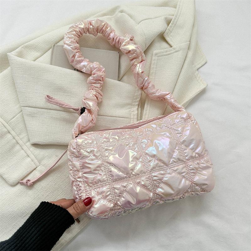 

Fashion small fresh girls pleated shoulder bag women s autumn and winter new Korean version messenger bag women s bag розовый