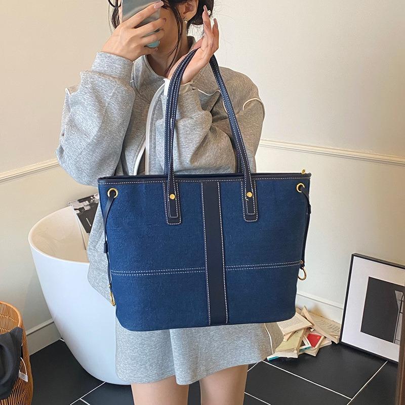 Denim bag women's large-capacity new summer splicing casual shoulder bag texture class commuter tote bag