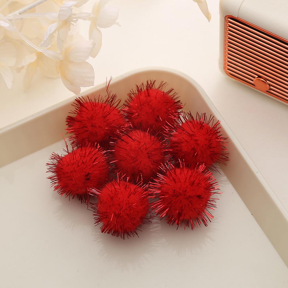 Gold Flakes Pom-poms: Colorful Plush Balls for Christmas DIY and Garment Accessories