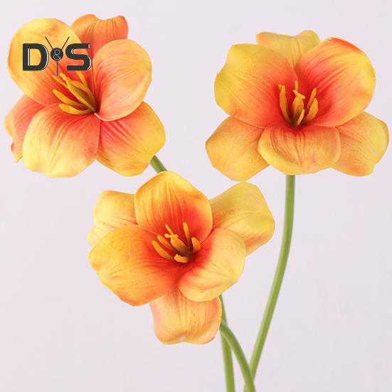 Ramo de Tulipanes Simulados Tacto Realista Pétalos de PU Vitalidad Desvanecida Tallos Flexibles Sin Mantenimiento Tulipanes Falsos Decoración para el Hogar