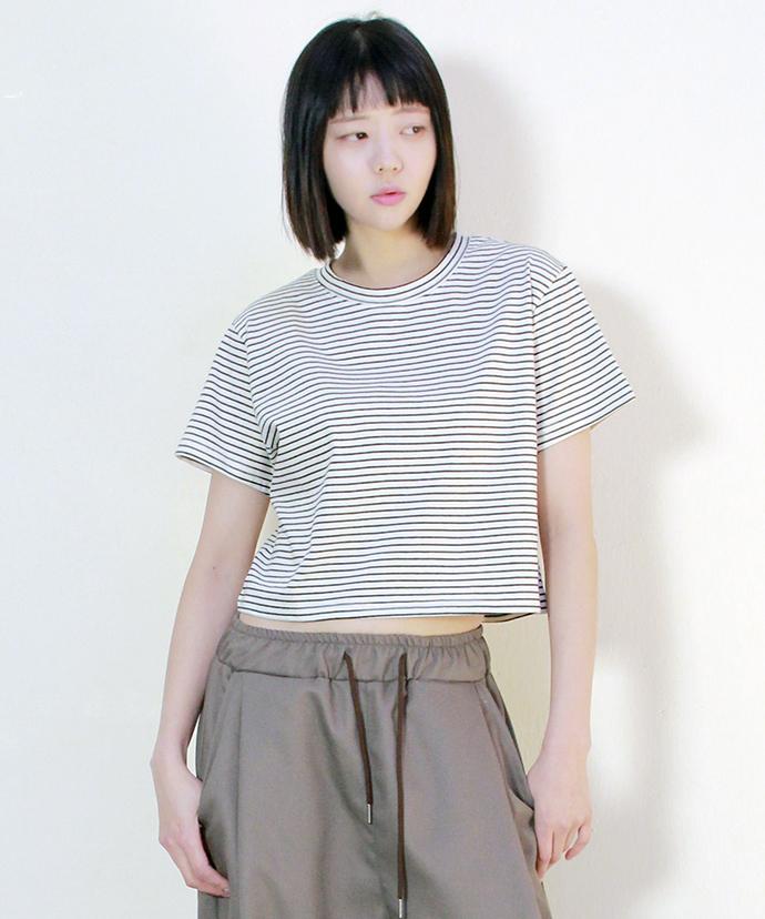 Deumakeu Loose Fit Pinstripe Crop Short Sleeve T-Shirt Ivory