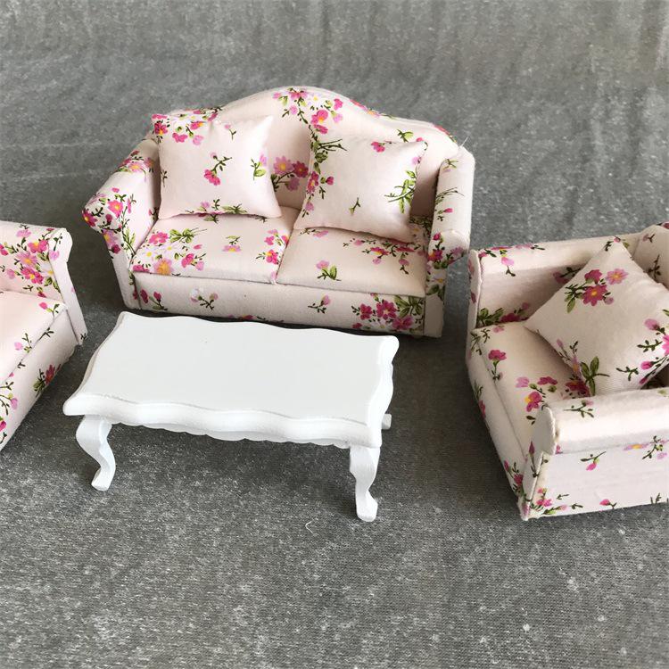 Mini Dollhouse Photography Scene Props: Multicolor Wave Tea Table (1:12 Scale)