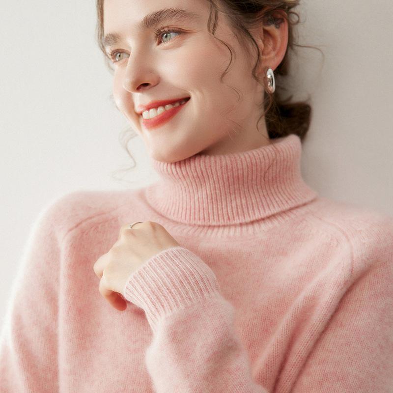 Women's Thickened Cashmere High-Neck Sweater - Autumn/Winter Knitted Loose Base Layer for a Cozy, Relaxed Style