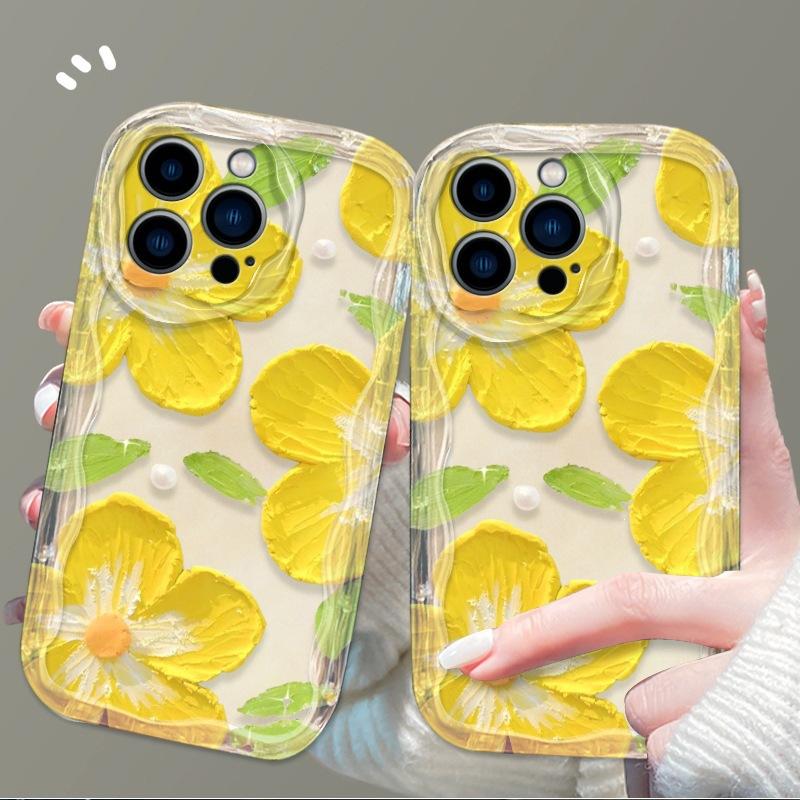 Yellow flower mobile phone case Apple 15promax women's cream pattern 14pro wavy pattern soft case iPhone13