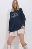 Women's Sweatshirt New Season Fashion Navy Blue Crew Neck 3 Thread Embroidered Oversize Sweatshirt
