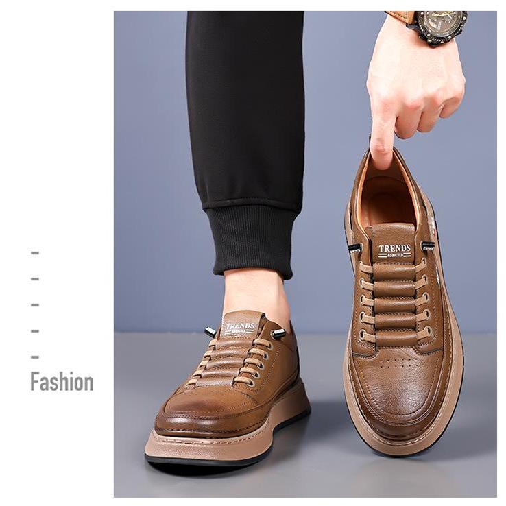 Soft Leather Slip-On Men's Casual Shoes: Trendy Spring/Autumn Design with Comfortable Sole
