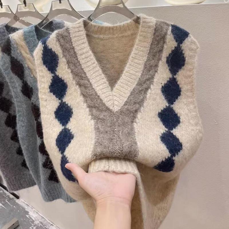 Women's Argyle V-Neck Color Block Knit Vest - 2024 Autumn/Winter Layering Sweater