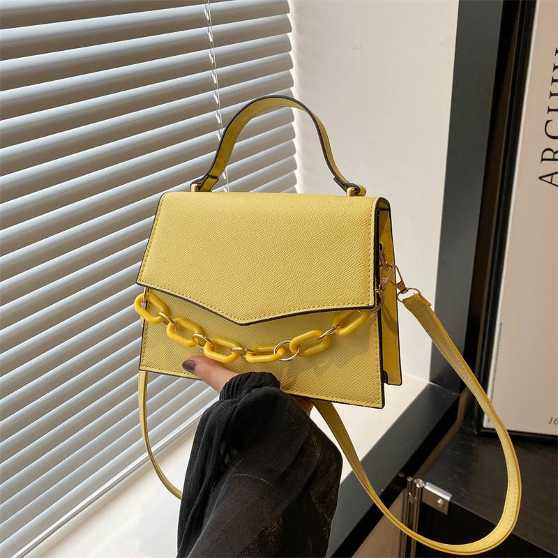 Chic Red Small Crossbody Bag Fashionable Simple Design For Modern Outfits