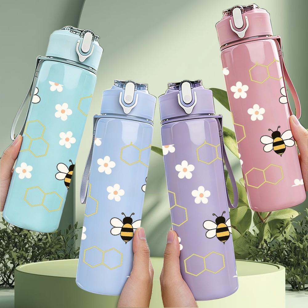 1PC Bee Honeycomb Repeat Pattern 750ml Color Plastic Sports Water Bottle Leakproof Flip Straw Lid Suitable for Sports Office Home Use