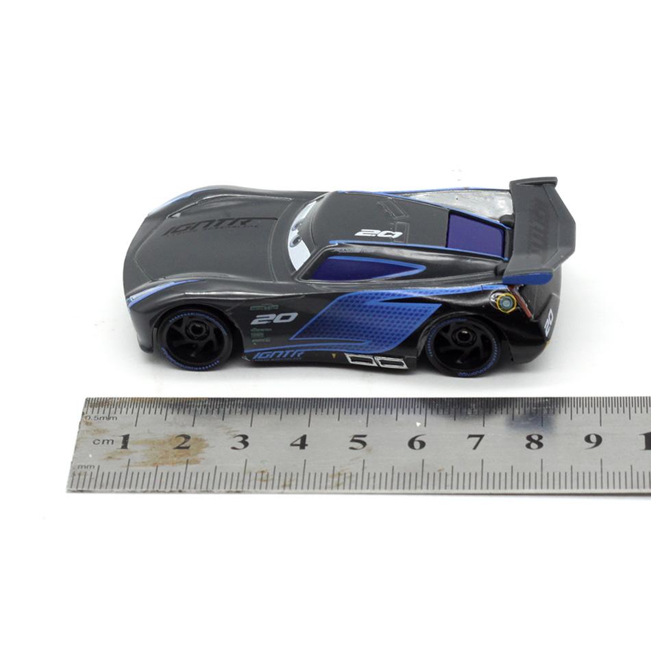 New Pixar Cars 3 Toy Lightning Mcqueen Jackson Storm Chick Hicks Mack Truck Collection Die Metal Model Birthday Gift