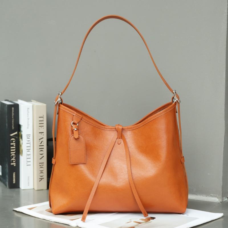 Underarm Bag Woman Vintage Vegetable Tanned Cowhide Bag Woman Shoulder Bag Large Capacity Bag