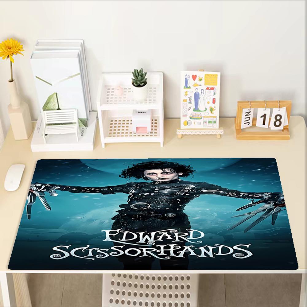 Halloween Horror Theme Mouse Pad, Non Slip Rubber Base, Multifunctional Office & Home Decor, Perfect for Workspace Personalization.