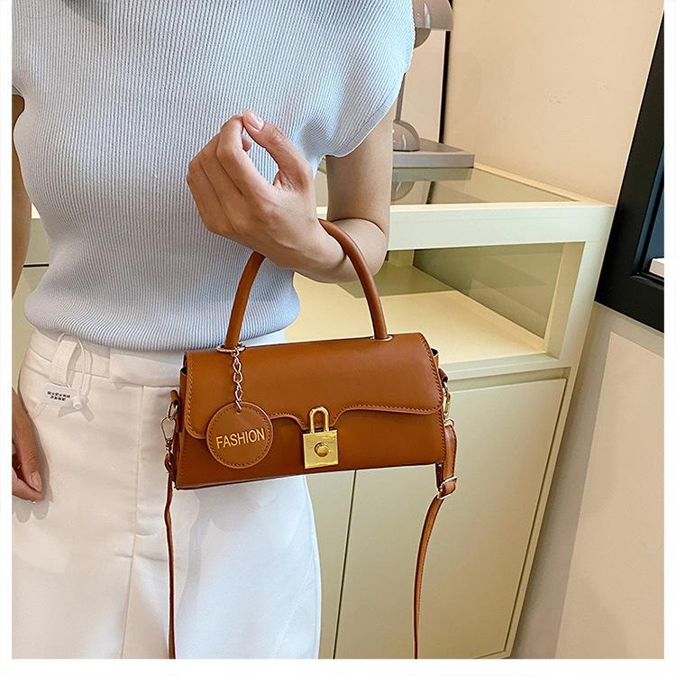Vintage Small Square Shoulder Bag for Women Fashion Underarm Crossbody Handbag KTB