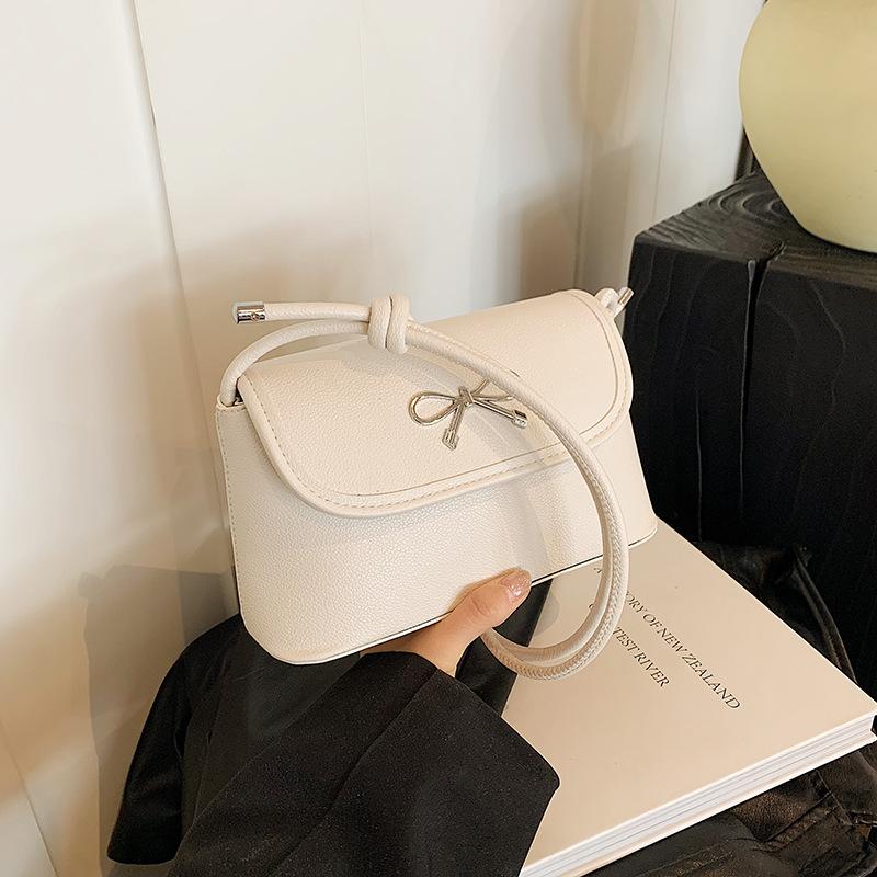 

Underarm bag women s versatile 2025 new fashion women s popular one-shoulder crossbody baguette bag this year белый