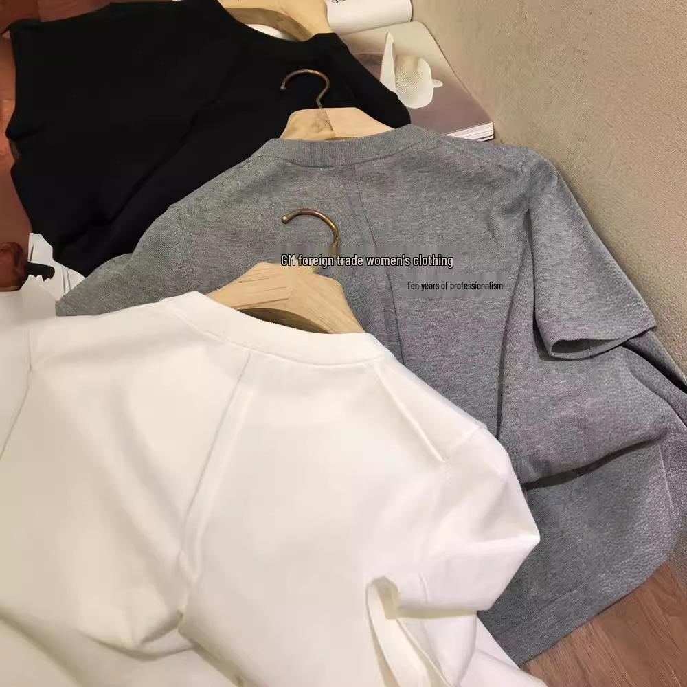 

R*W Counter Quality Women s Spring 2025 T-Shirt - Round Neck, Slightly Loose Fit, Short Sleeves, Back Center Seam Design, Strongly Recommended! Extra Large серый