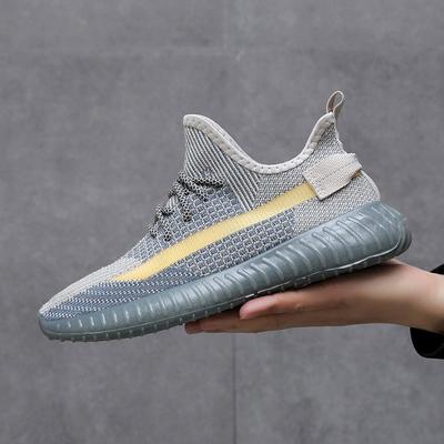 New Men's Spring New Lightweight Breathable Fly-woven Sneakers Student Running Shoes