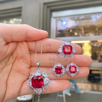 Jewelry Simulation Corundum Necklace 12 * 12 Ring 10 * 10 Earrings 8 * 8 Set