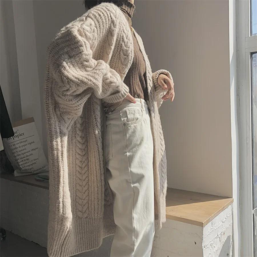 Korean Women's Retro Knitted Long Cardigan - Thick, Loose Fit for Autumn/Winter