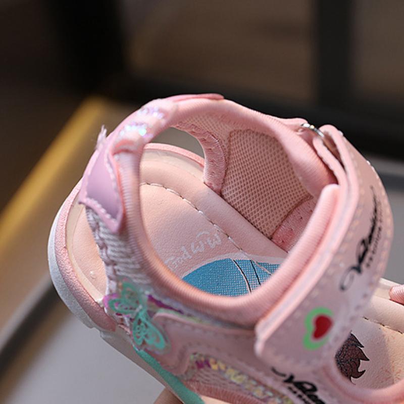 Summer New Fashion Girls Soft Sole Wear-resistant Breathable Beach Sandals