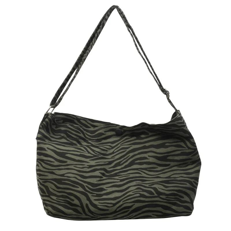 Leopard Pattern Canvas Trendy Women's Bag  Versatile Casual Shoulder Bag  Commuting Crossbody Bag