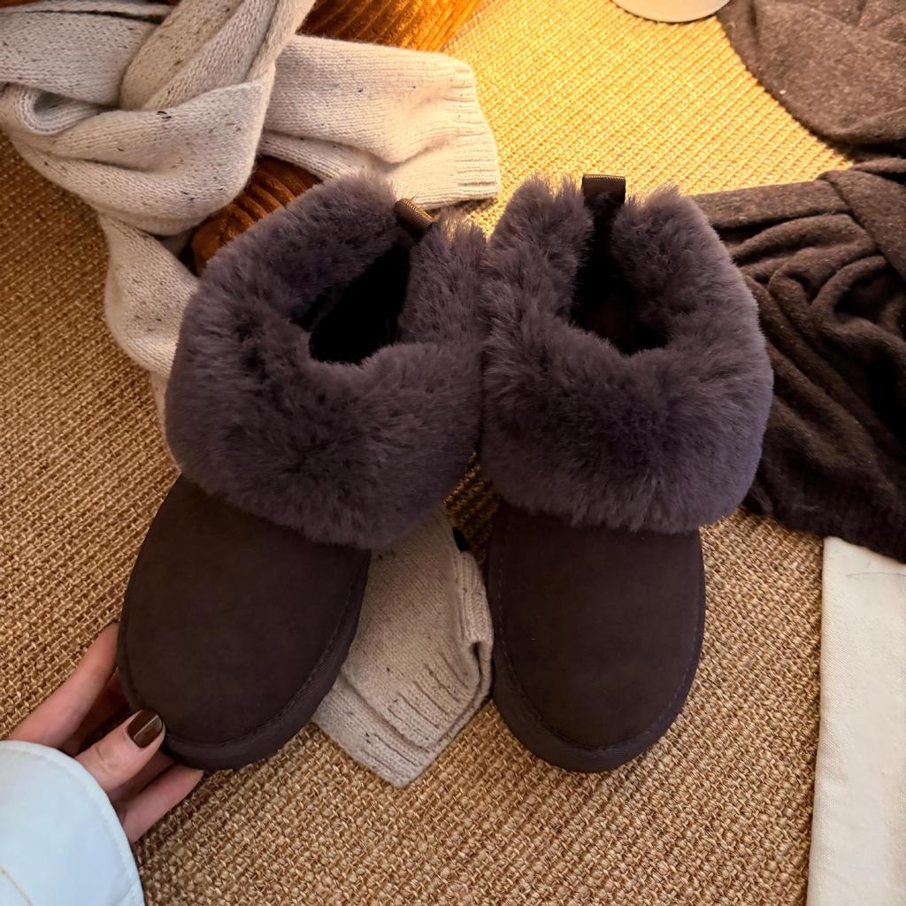 Fashion thick-soled snow boots, new women's winter piled and thickened fluffy cotton shoes, warm short non-slip cotton boots