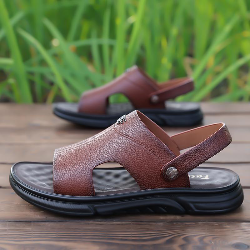 Fashion Summer Men's Breathable Sandals Comfortable Casual Beach Shoes with Soft Soles Comfortable Fashionable Versatile Cool Slippers