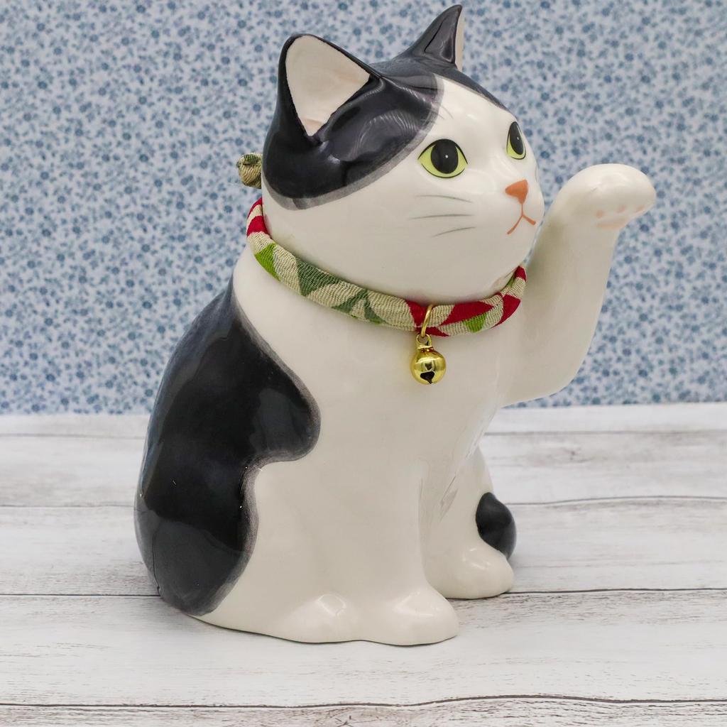 Yakushi Kiln Beckoning Cat good luck (Spotted) (with sticker)