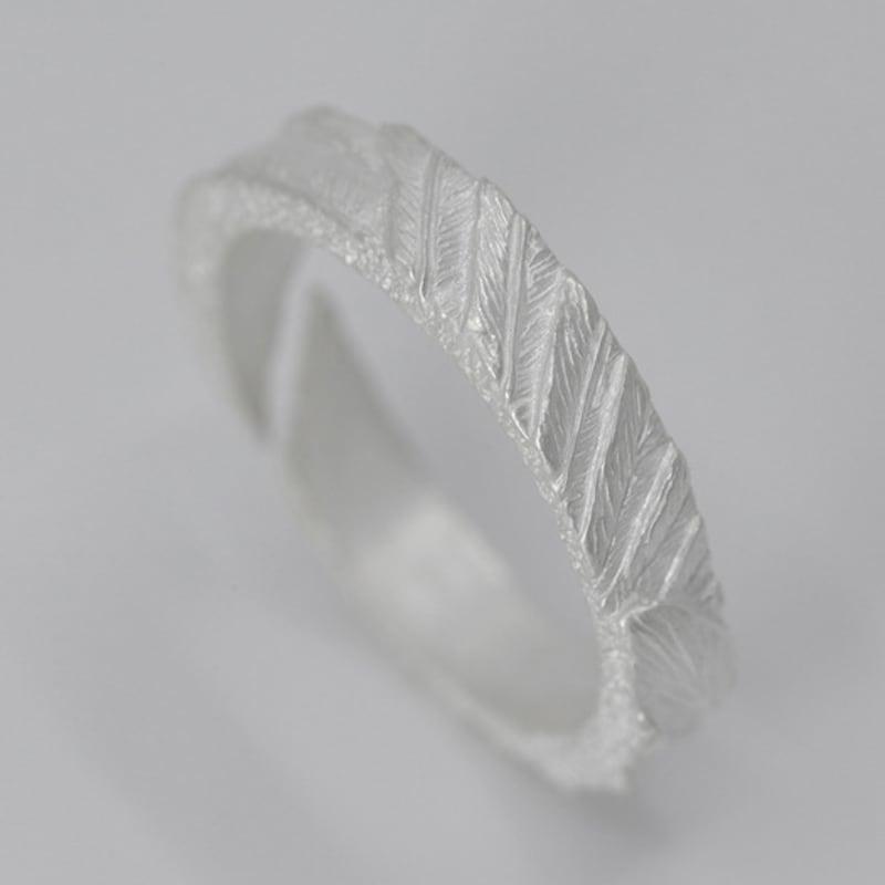 Mouvebament Swan Feather 04 Ring