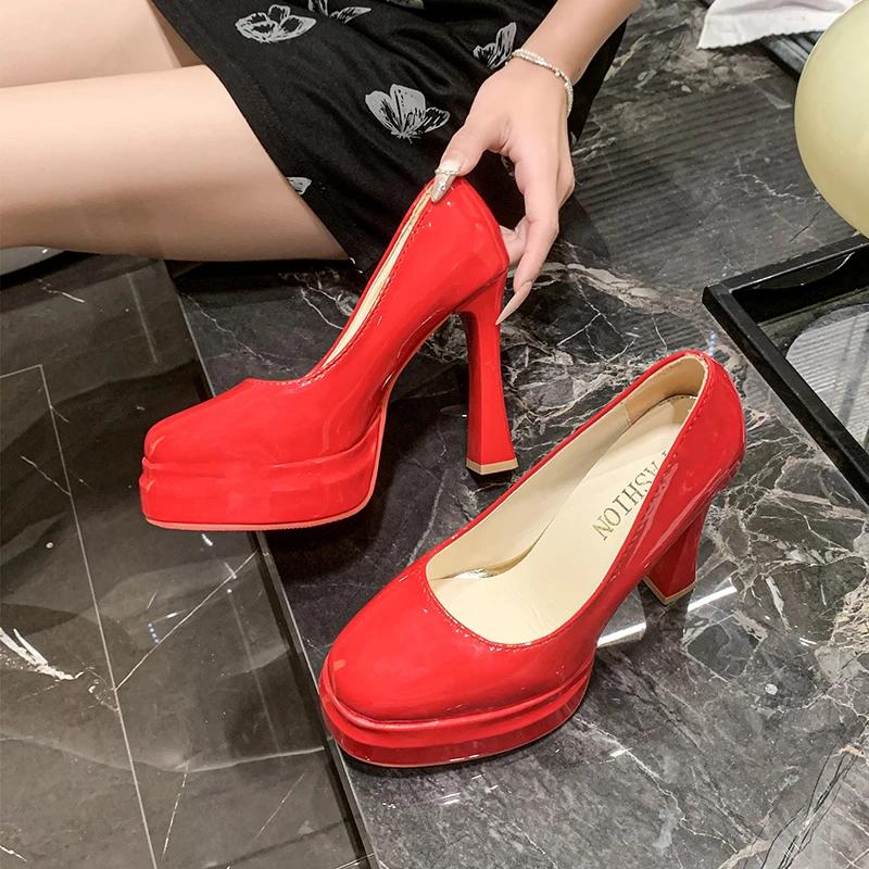 Mode Damenschuhe 2025 Mode Flache Damen High Heels Neu Runde Zehenpartie Party Übergröße Bestseller Elegant Vielseitige Absätze Damen