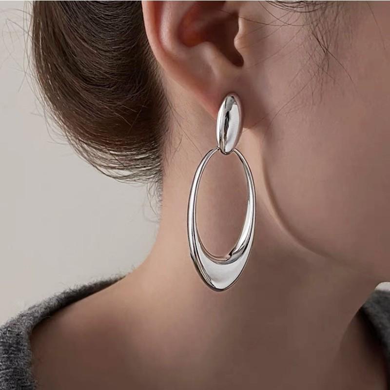 Hongyan S925 Sterling Silver Oval Face-Slimming Earrings: 2024 Korean Fashion Heavy Industry Style.