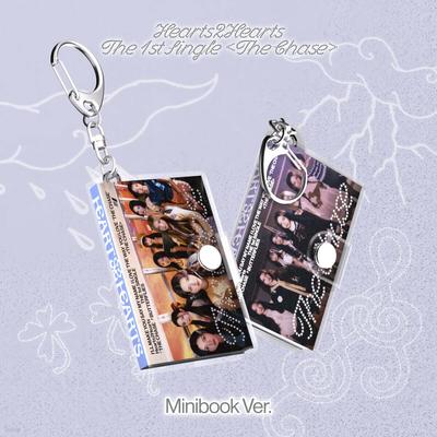 Hearts2Hearts - Single Album Vol. 1: The Chase [Minibook Ver.] (Smart Album) [1 Out of 2 Randomly Sent]