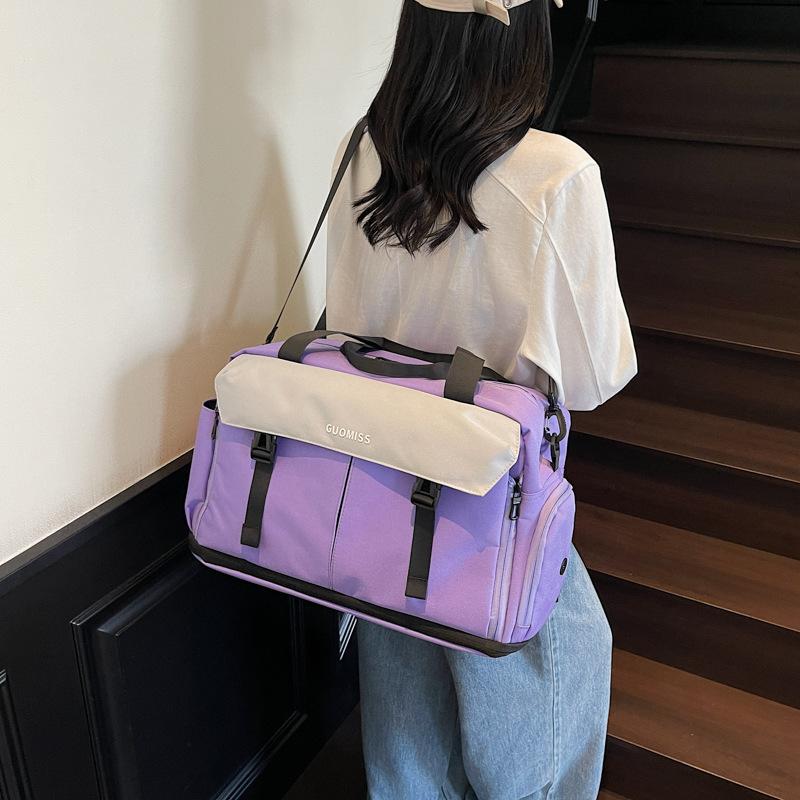 Large Capacity Travel Duffel Bag with Multiple Pockets Foldable Design Casual Weekend Carry On Bag