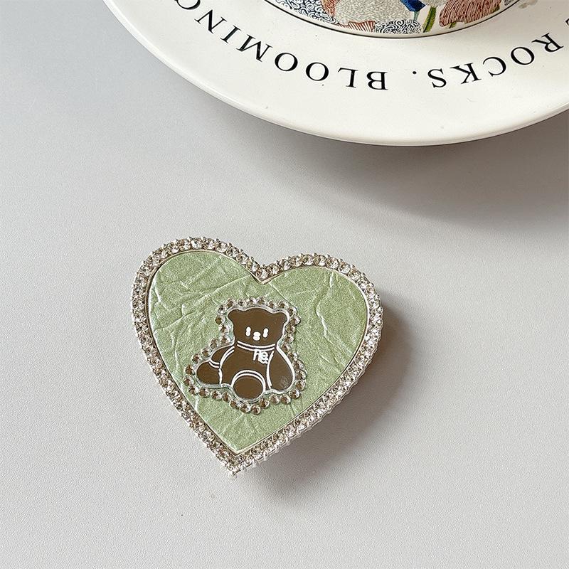 

Magnetic Retractable Phone Holder with Heart Mirror and Bear Design