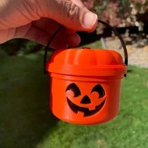 

Mini Halloween Nostalgia Bucket Pumpkin Lantern Bucket Candy Jar Trick or Treat Basket Halloween Small Candy Bucket
