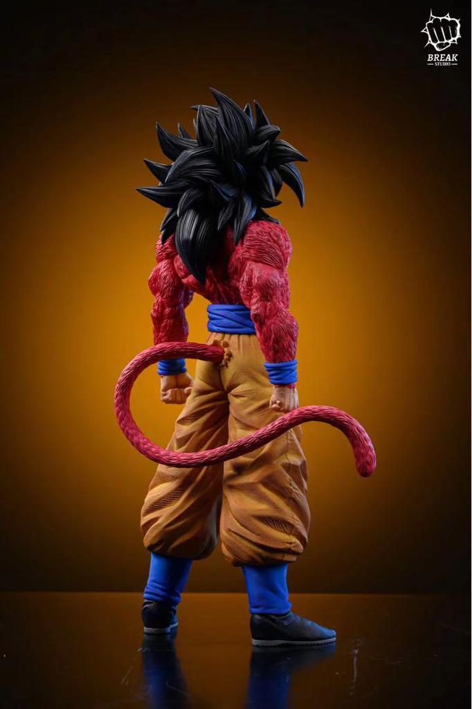 [USED] Dragon Ball Son Goku Super Saiyan 4 Garage Kit Completed Figure