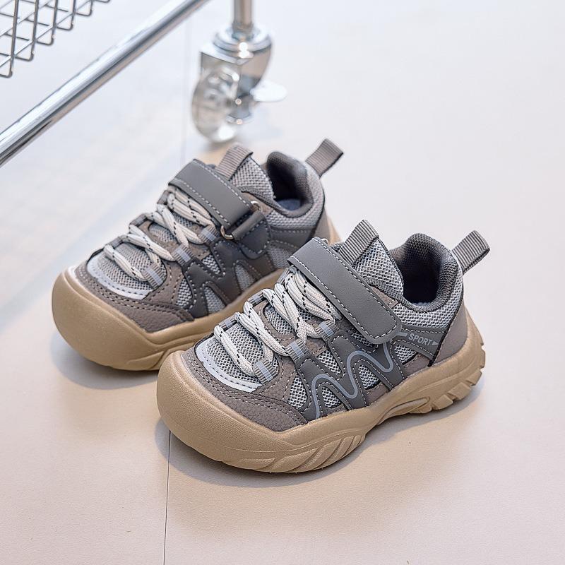 Autumn Breathable Mesh Kids' Outdoor Sneakers, Boys' Soft-Sole Anti-Kick Casual Shoes, Comfortable Toddler Running Shoes.
